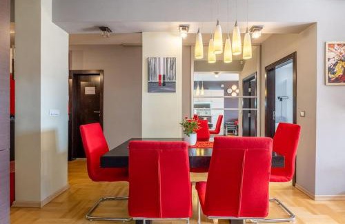 Sofia City Center Apartment | iLonka's Home 1 BDR with Workspace and Terrace