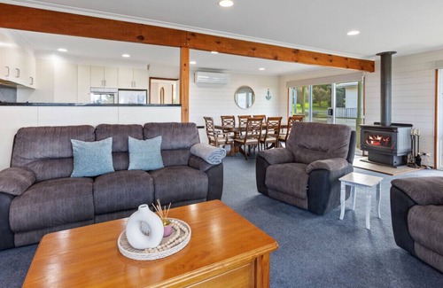 Skenes Creek House | ILUKA HOUSE - amazing views + close to beach