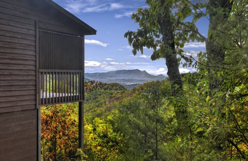 Sevierville Cabin | "Imagine" This Romantic Cabin And View