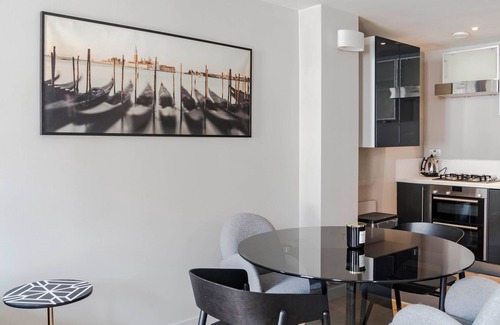 Carnaby Apartment | Immaculate 2-Bed Apartment in Prime Central London
