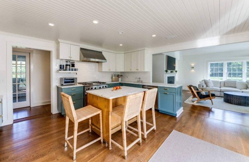 Shelter Island House | Immaculate Shelter Island Farmhouse with Pool and Minutes to Beach