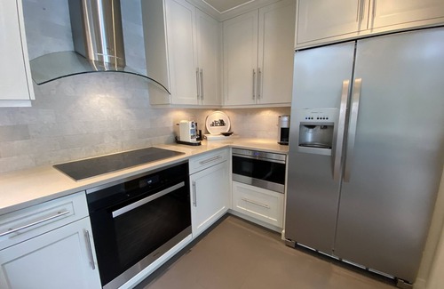 Wainscott Woods House | Immaculate Wainscott House - Walk to Beach! Available this Summer!