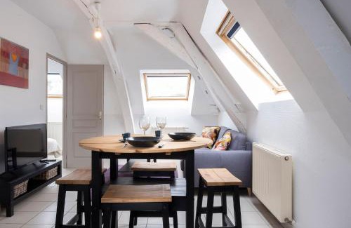Segre Apartment | immeuble entier ✰ coeur de ville ✰ terrasse balcon