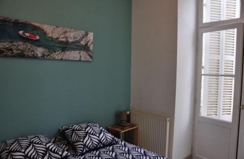 Segre Apartment | immeuble entier ✰ coeur de ville ✰ terrasse balcon