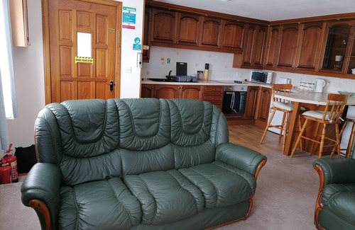 Wick Apartment | Impeccable 2-Bed Flat in Wick
