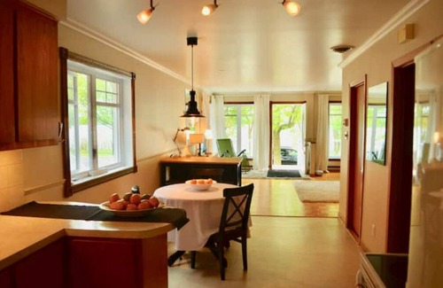 LaSalle House | Impeccable! Maison Champêtre Face au Fleuve!