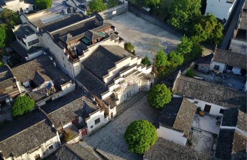 Yi County Hotel | Imperial Guard Boutique Hotel御前侍卫艺术精品酒店