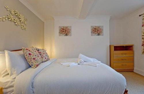 Westminster Apartment | Imperial Horseferry Road Apartment