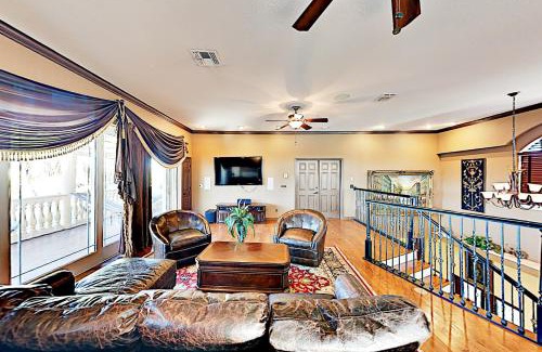 Tampa Shores House | Imperial Sand Castle