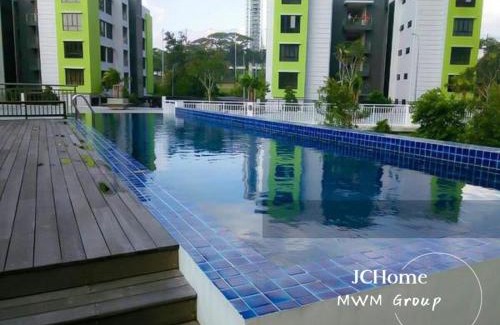 Masai Apartment | Impian Senibong Family suites 2min to Permas Golf Club By MWM