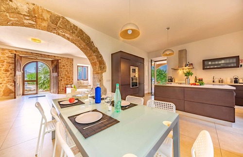Banyalbufar Villa | Impresionante villa en Banyalbufar con vistas al mar, piscina, Wifi i Bbq privada.