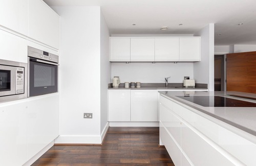East Putney Apartment | Impressive 2 Bed Penthouse in Wandsworth