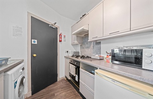 Inverness City Centre Apartment | Imtiaz - 7 Ardconnel Terrace