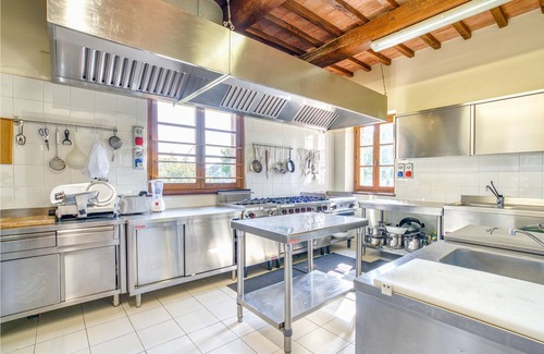 Valfabbrica House | In a dominant position (600 m a.
