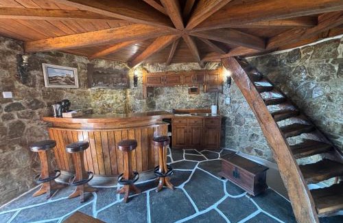 Apulia Ski Chalet | In Apúlia - Moinho do Mar