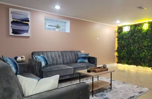 Washington Heights House | In Chicago, Near Beverly & Evergreen Park Home