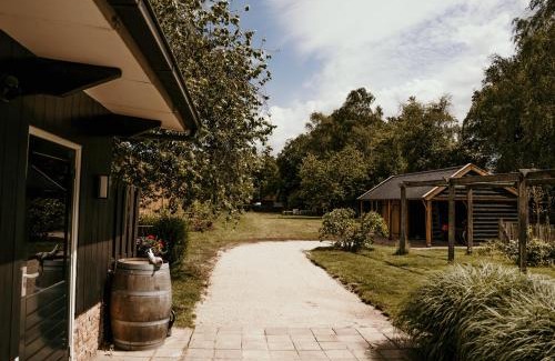 Gees House | In de tuin in Gees