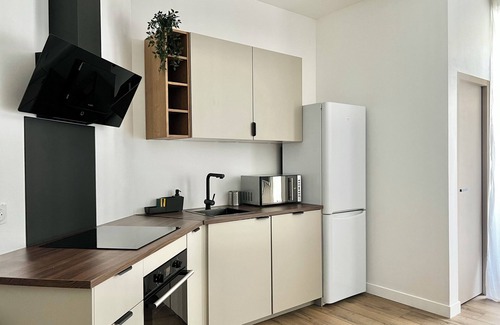 Blancarde Apartment | In front of Tramway, refurbished T2 apartment