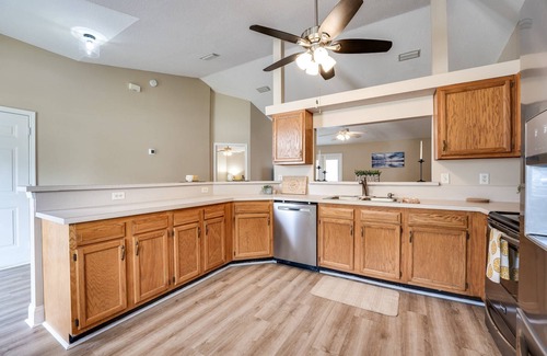 Green Cove Springs House | In Green Cove Springs, Fenced Bikes, Boat/RV Parking, Near Public Ramp, Seasonal Pool, Dogs Ok