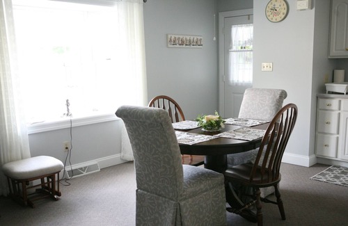 Ronks Apartment | In Heart Of Amish Country,5 Mile Radious To Restaurants & Attractions, Sight & S