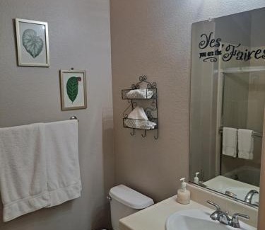 Roseville Apartment | In Law Unit, 2 bedroom Suite