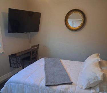 Roseville Apartment | In Law Unit, 2 bedroom Suite