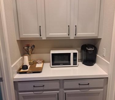 Roseville Apartment | In Law Unit, 2 bedroom Suite