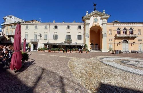 Moncalvo Apartment | In pieno centro storico Ca Marì e Casa Elena