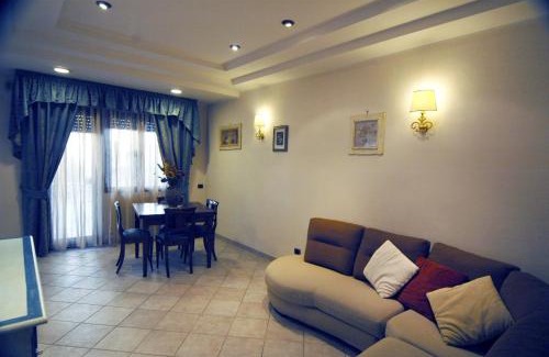 Zona XIX Casal Morena Apartment | In Rome in an elegant apartment for 4 people, Deluxe with Jacuzzi