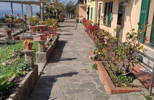 Poggio Favaro-San Bernardo Apartment | In Sciâ Costa