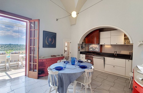 Castro Marina Ski Chalet | In the ancient castro jacuzzi amazing sea view