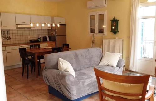 Agia Efimia Apartment | In the center of the harbor of Agia Efimia