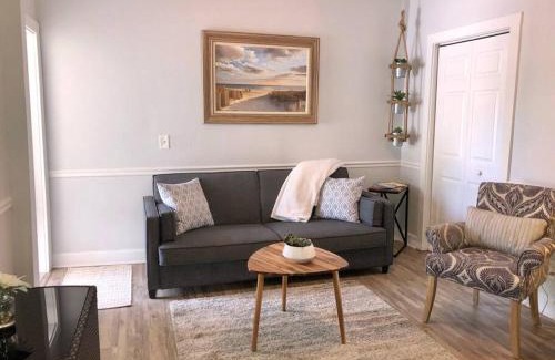 Downtown Dunedin Apartment | In the Heart of Downtown Dunedin One Bedroom Apt NO KIDS, NO PETS