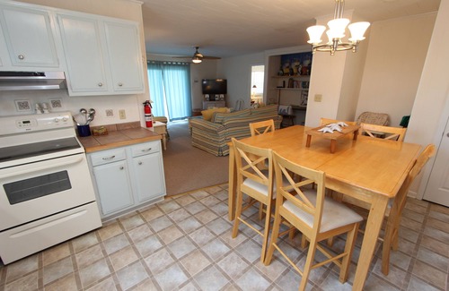 Hatteras House | In The Heart of Hatteras Village. Close to Beach, Restaurants and Marinas.