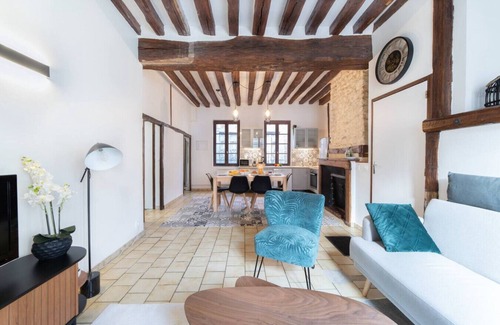 Joigny Apartment | In the heart of Joigny 5 sleeps