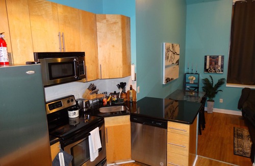 Graduate Hospital Apartment | In the heart of Philadelphia