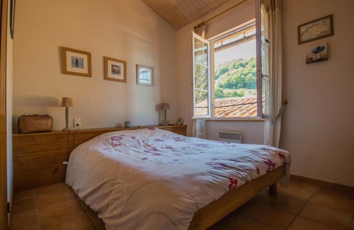 Montferrier House | In the middle of Pyrenees with views of Montsegur