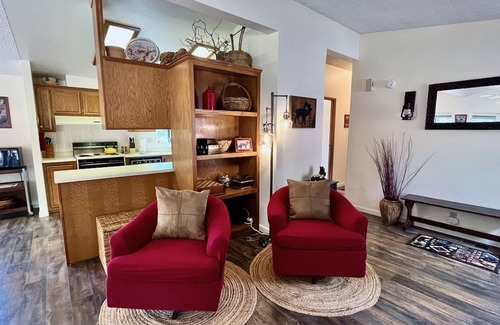 Idyllwild Cabin | In the Pines, Cozy Retreat with Amazing Views