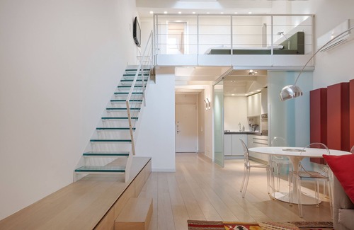 Historic Center Apartment | In the Shadow of the Two Towers