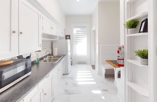 Wolfville Apartment | In Town and Close to Acadia - Apt.# 3 Ground Level