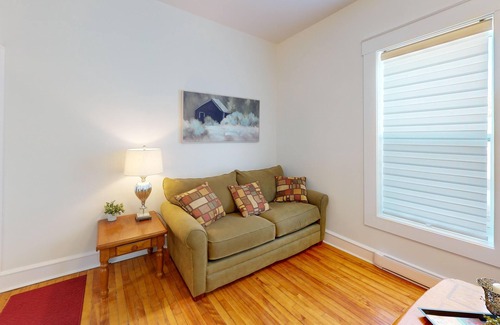 Wolfville Apartment | In Town and Close to Acadia - Apt.# 3 Ground Level
