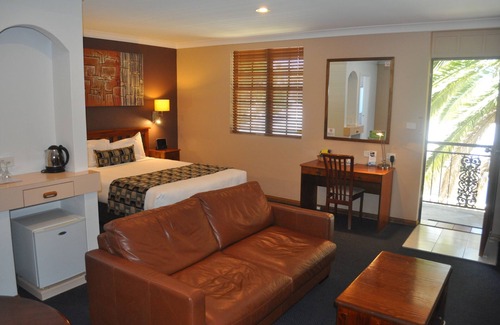 Taree Hotel | In Town Motor Inn