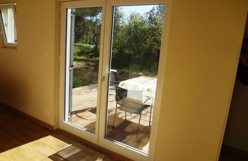 Uzes Villa | In Uzès, 93m² airco+private terrace, sw.-pool 9X9, WIFI, huge garden, very quiet