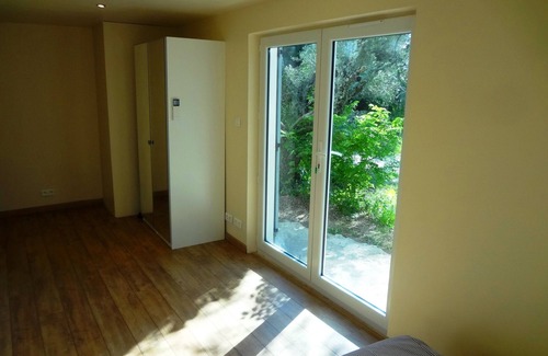 Uzes Villa | In Uzès, 93m² airco+private terrace, sw.-pool 9X9, WIFI, huge garden, very quiet