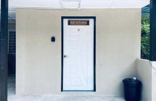 Sekinchan House | Inap Desa R'Sawit Pintu B