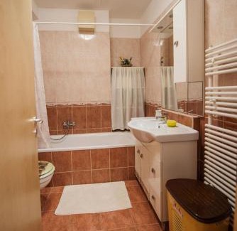 Pecs Apartment | Inci apartman