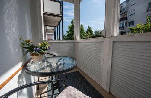 Pecs Apartment | Inci apartman