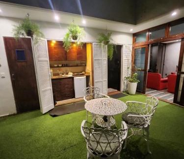 Ipanema Apartment | Incrível quarto e sala na quadra da praia de Ipanema