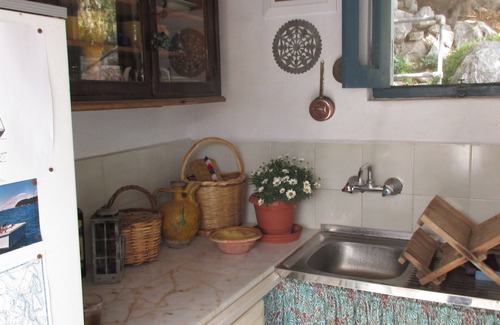 Symi House | Incredible views of "World's prettiest harbor" Just a 5 minute walk to NOS Beach