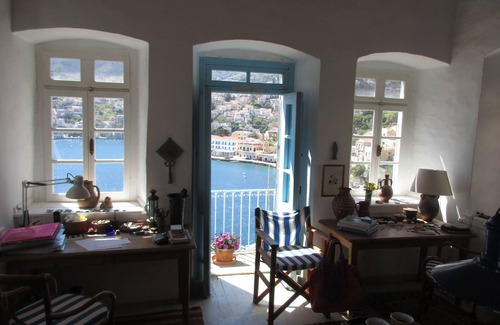 Symi House | Incredible views of "World's prettiest harbor" Just a 5 minute walk to NOS Beach